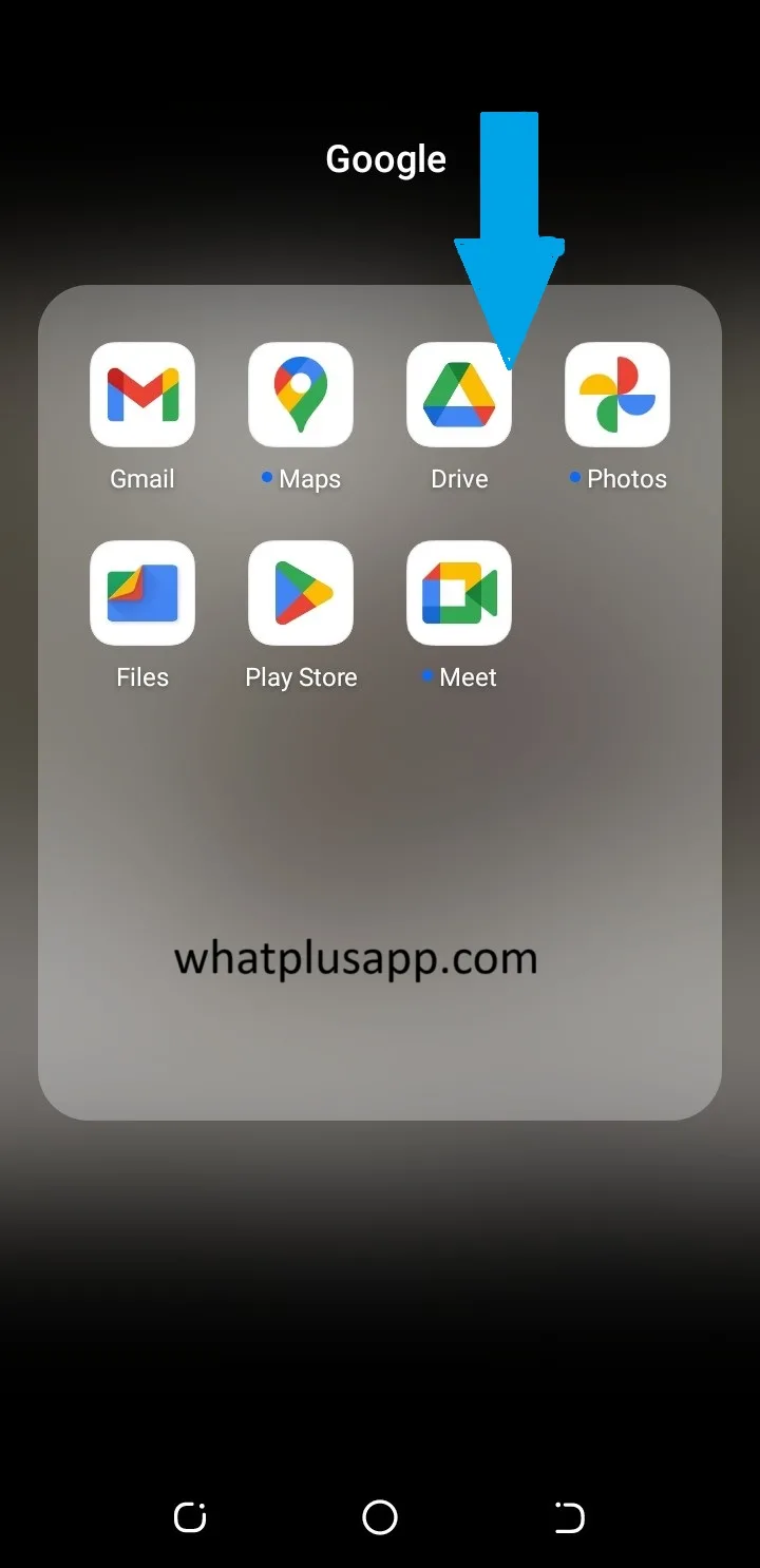 Localiza la aplicación de Google Drive en tu teléfono.